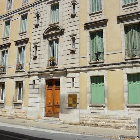 Appartement Intra Muros 8 Personnes Climatise Wifi Stationnement Facile Avinyon Dış mekan fotoğraf