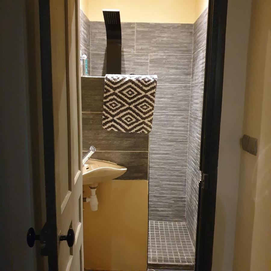 Appartement Intra Muros 8 Personnes Climatise Wifi Stationnement Facile Avinyon Dış mekan fotoğraf